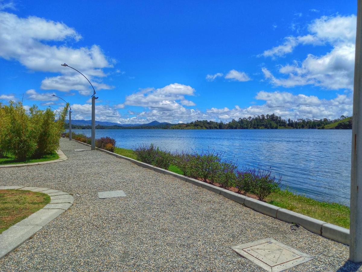 Apartamento Centro Guatape, Parque Y Embalse Exteriér fotografie