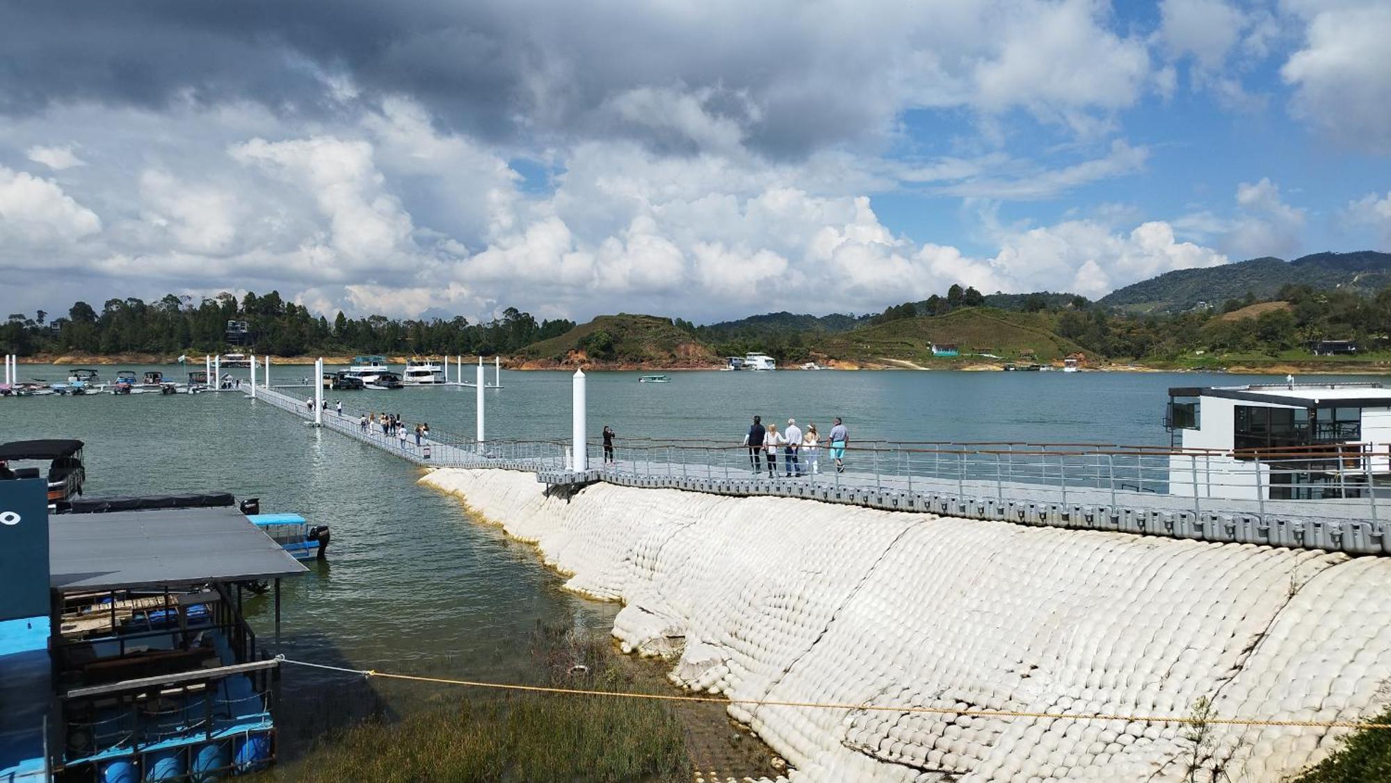 Apartamento Centro Guatape, Parque Y Embalse Exteriér fotografie